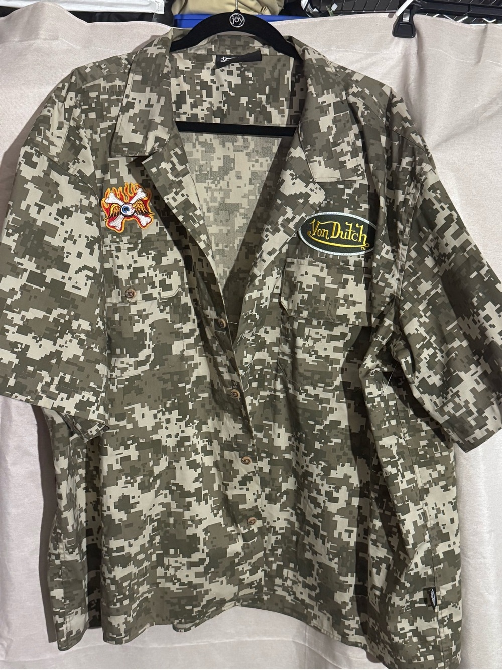 Von Dutch original Men’s Digital Camo Short-Sleeve Shirt - Olive/Tan size 2XL